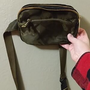 Chic Camouflage Crossbody Bag with Gold Accents